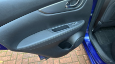 Nissan Qashqai 1.3 DiG-T N-Connecta 5dr Petrol Hatchback